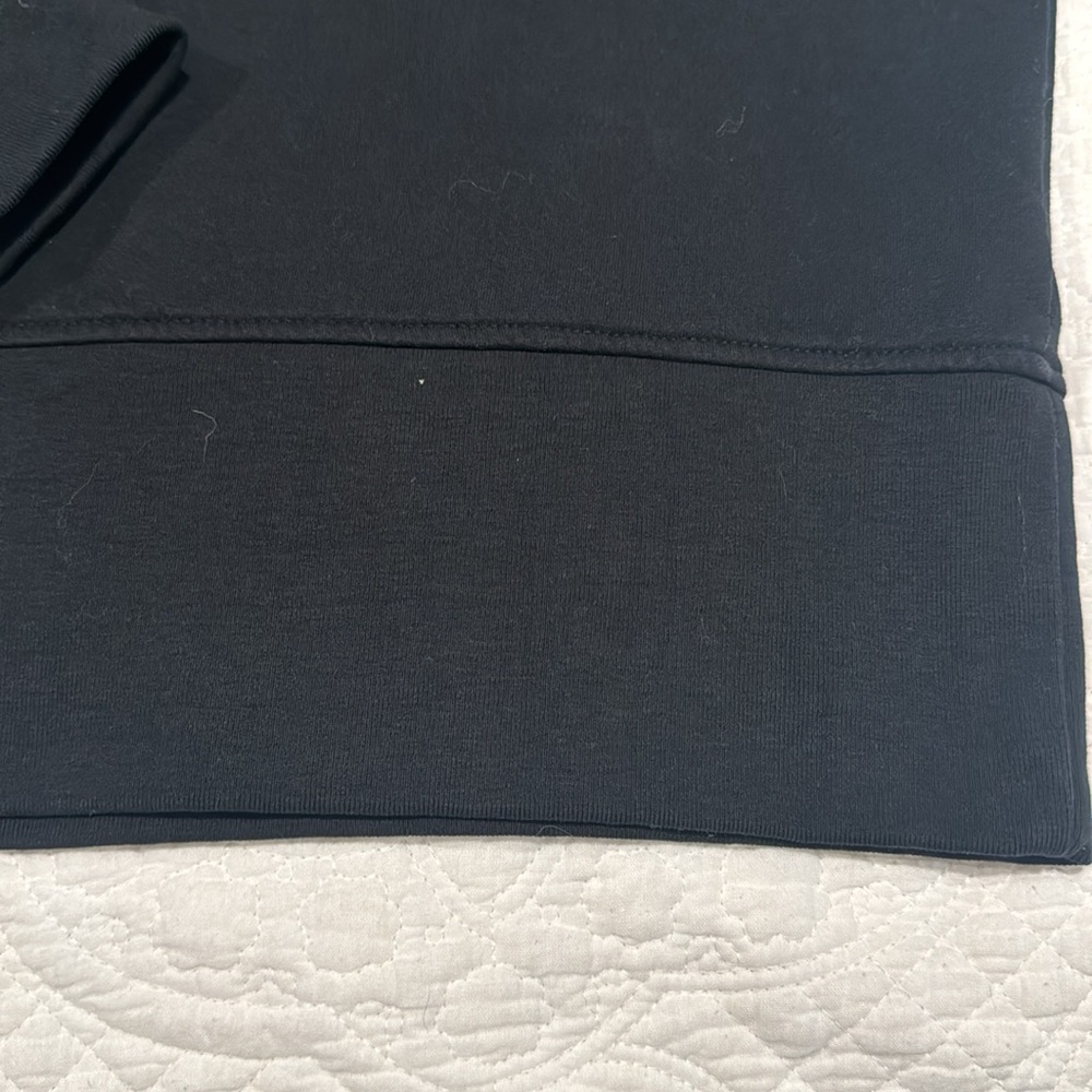 Vero Moda Medium Black Sweatshirt Worn Once - Picture 2 of 3